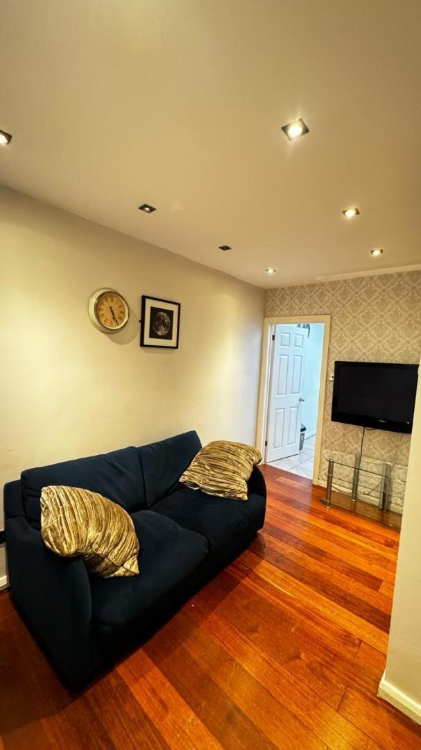 Eastbury Road Home Watford  Exterior foto